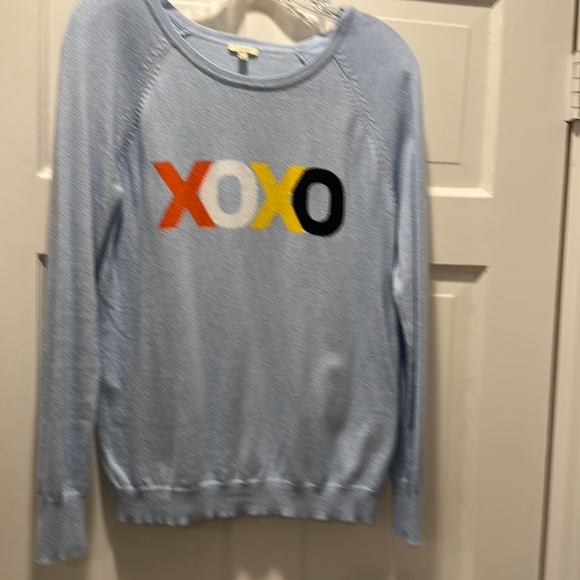 Long sleeve light blue sweater. - Picture 1 of 5